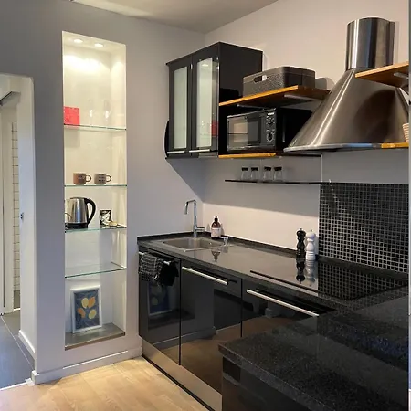 아파트 Stylish And Cozy In The Heart Of Arhus, Dk